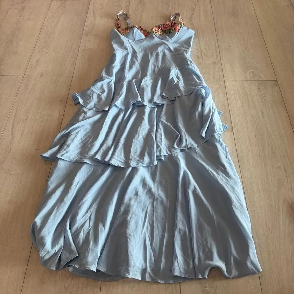 Selfie Leslie Rose Garden Tiered Ruffle Floral Trim Dress Blue size L